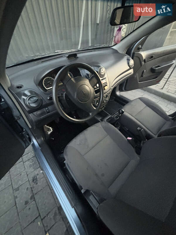 Седан Chevrolet Aveo 2007 в Ужгороде