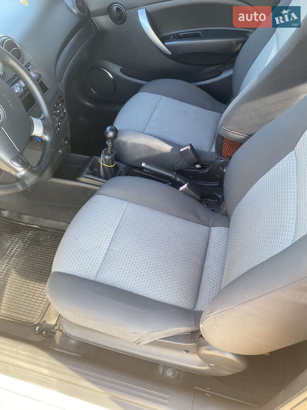 Хэтчбек Chevrolet Aveo 2008 в Харькове фото 15 Хэтчбек Chevrolet Aveo 2008 в Харькове