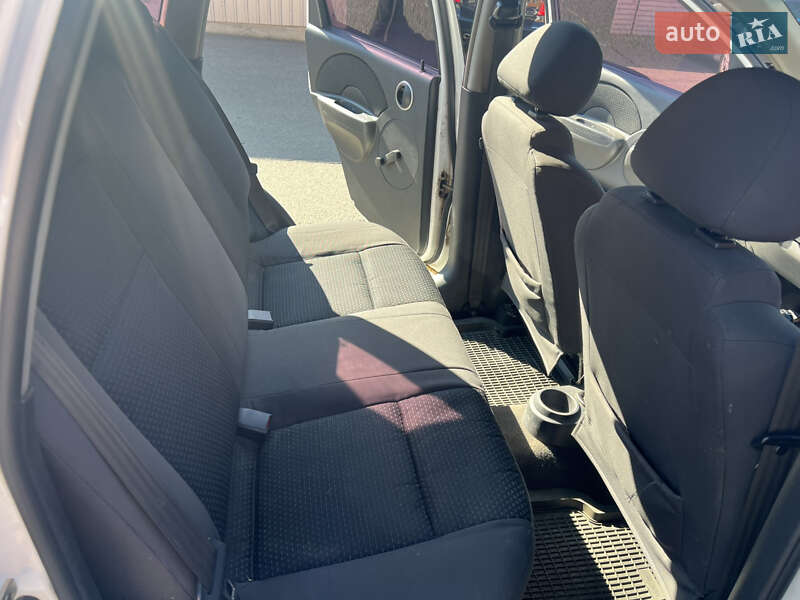 Хэтчбек Chevrolet Aveo 2007 в Киеве