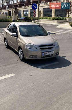 Седан Chevrolet Aveo 2008 в Умани