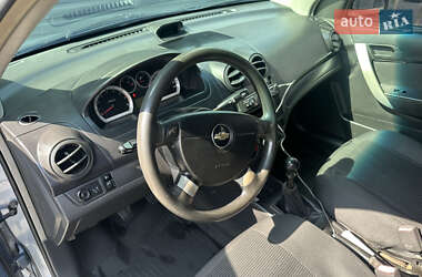 Седан Chevrolet Aveo 2006 в Киеве