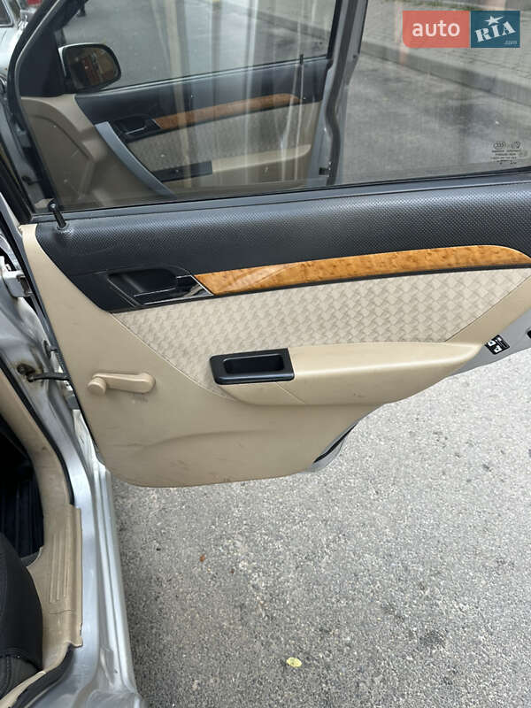 Седан Chevrolet Aveo 2007 в Тернополе