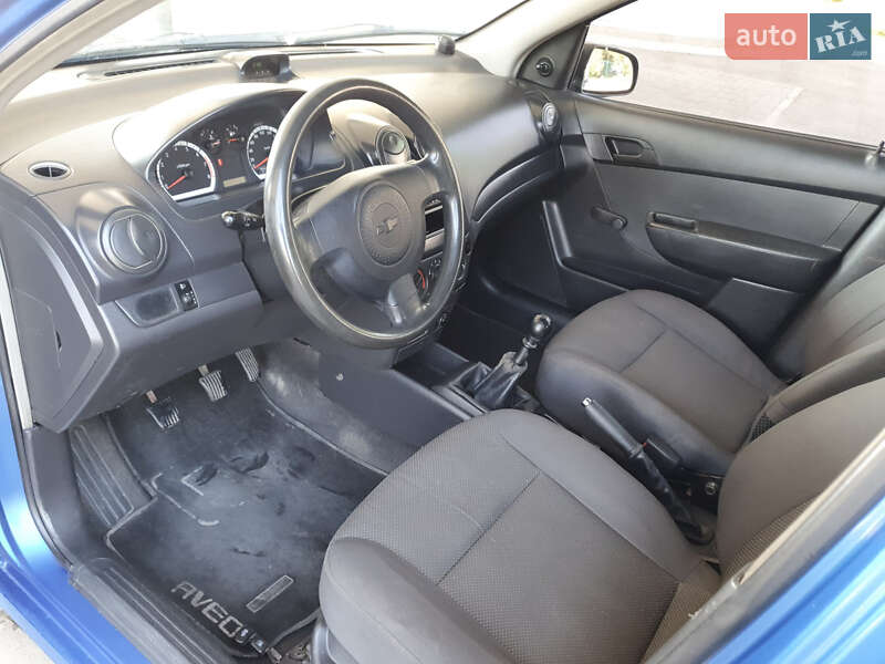 Седан Chevrolet Aveo 2006 в Кременчуге