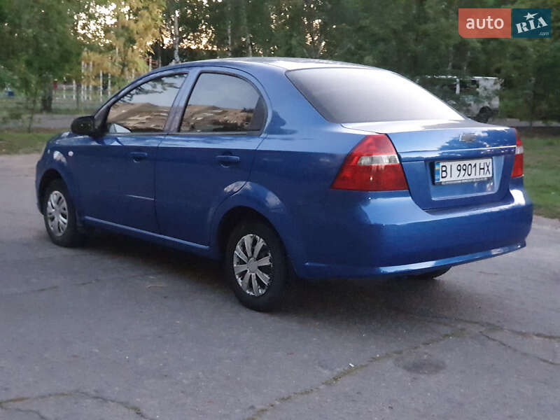 Седан Chevrolet Aveo 2006 в Кременчуге