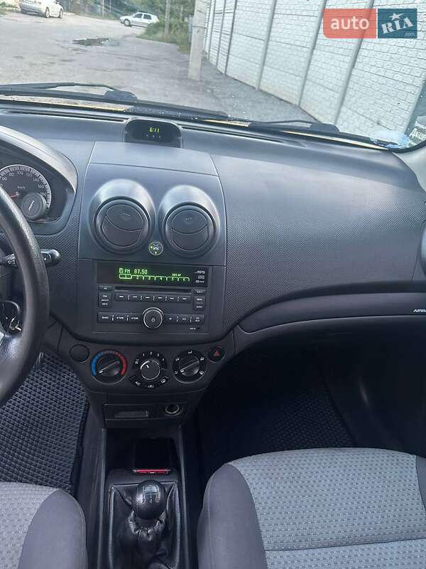 Хэтчбек Chevrolet Aveo 2008 в Кропивницком