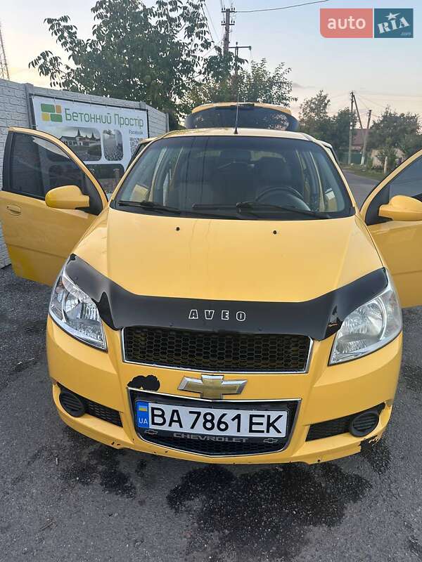 Хэтчбек Chevrolet Aveo 2008 в Кропивницком