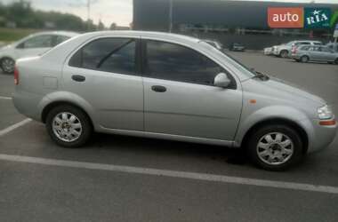 Седан Chevrolet Aveo 2005 в 