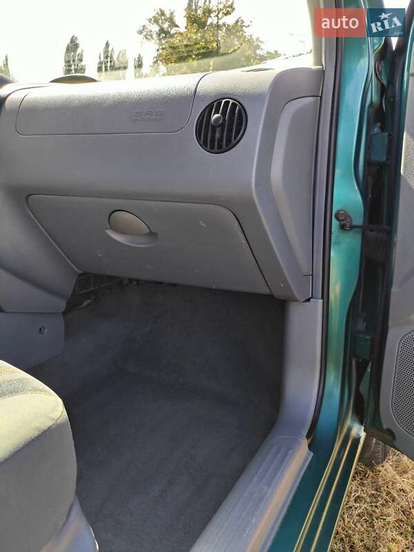 Хэтчбек Chevrolet Aveo 2004 в Киеве