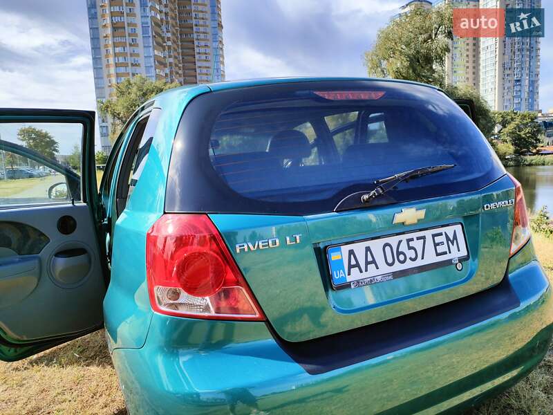 Хэтчбек Chevrolet Aveo 2004 в Киеве