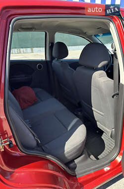 Хэтчбек Chevrolet Aveo 2006 в 