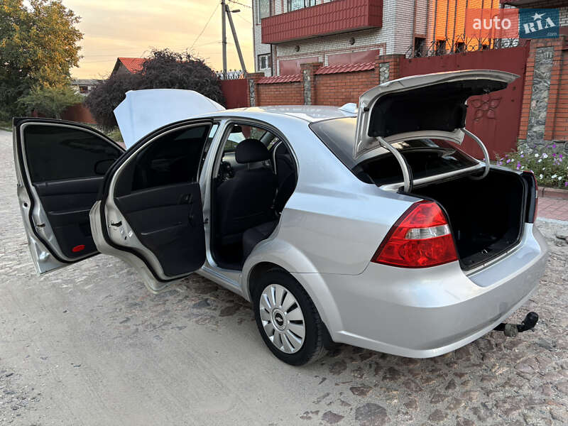 Седан Chevrolet Aveo 2008 в Запорожье