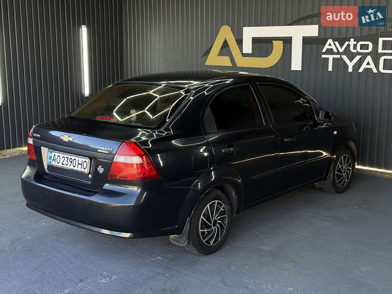 Седан Chevrolet Aveo 2008 в Тячеве