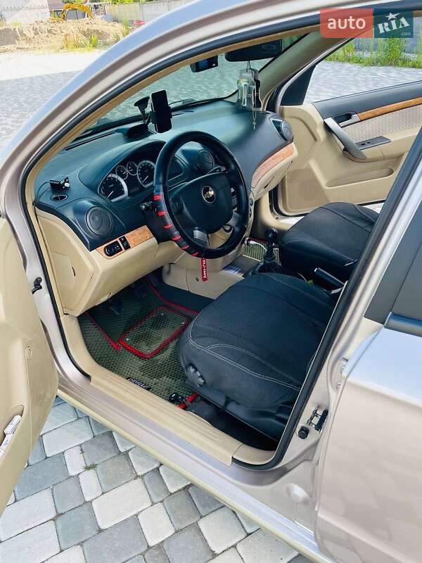Седан Chevrolet Aveo 2008 в Житомире