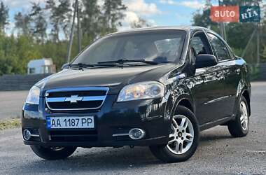 Седан Chevrolet Aveo 2011 в Киеве