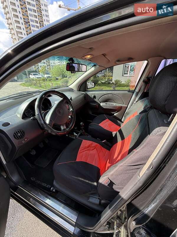 Хэтчбек Chevrolet Aveo 2006 в Броварах