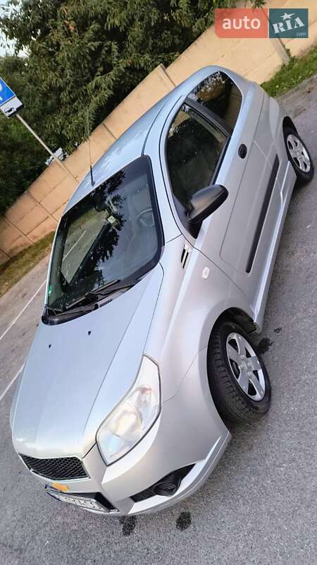 Хэтчбек Chevrolet Aveo 2009 в Владимире