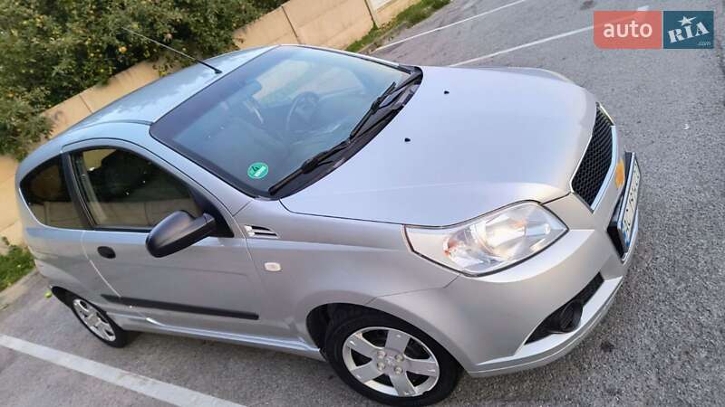 Хэтчбек Chevrolet Aveo 2009 в Владимире