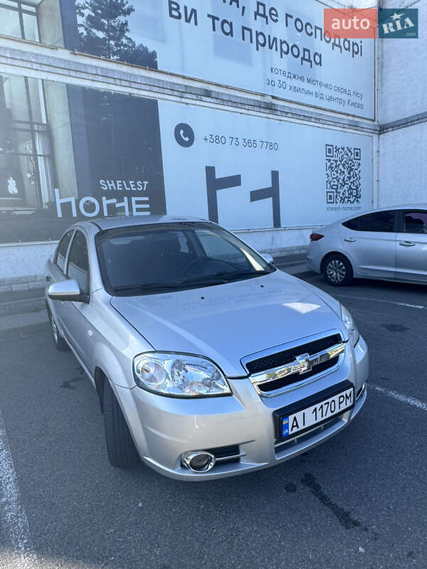 Седан Chevrolet Aveo 2011 в Києві