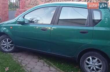 Хэтчбек Chevrolet Aveo 2005 в Здолбунове