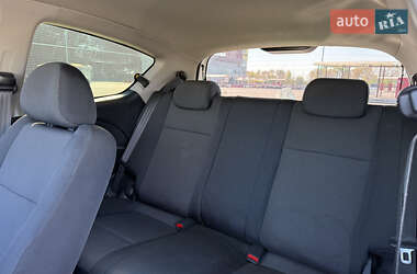 Хэтчбек Chevrolet Aveo 2011 в 