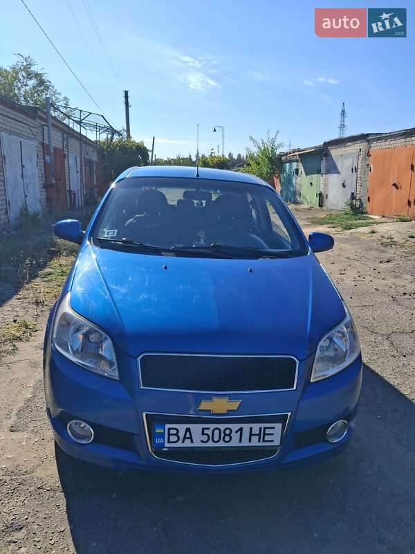 Хэтчбек Chevrolet Aveo 2008 в 