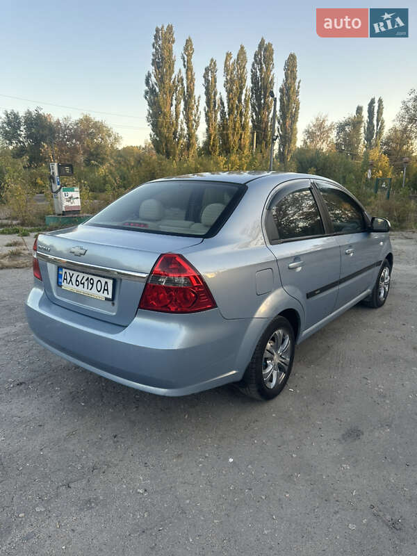 Седан Chevrolet Aveo 2007 в Мерефа