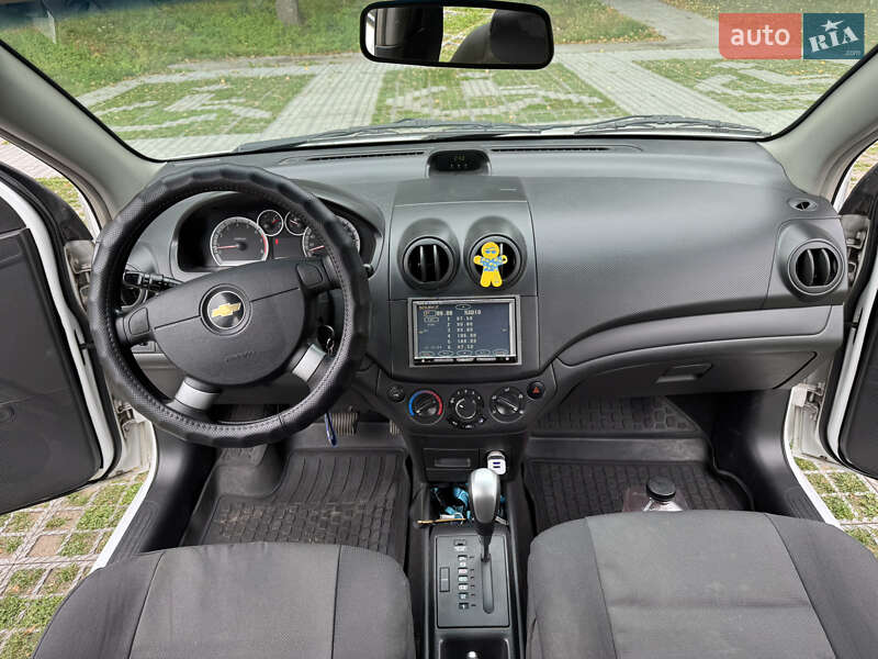 Хетчбек Chevrolet Aveo 2010 в Києві фото 13 Хетчбек Chevrolet Aveo 2010 в Києві