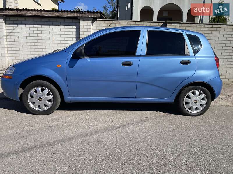 Хетчбек Chevrolet Aveo 2005 в Києві
