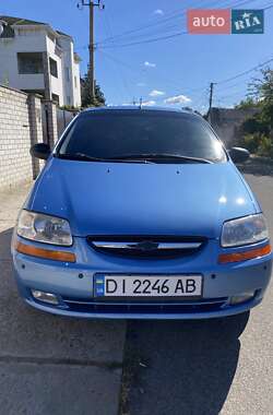 Хэтчбек Chevrolet Aveo 2005 в 