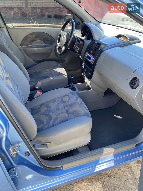Хетчбек Chevrolet Aveo 2005 в Києві