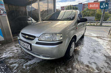Седан Chevrolet Aveo 2005 в Днепре