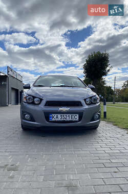 Хетчбек Chevrolet Aveo 2012 в Полтаві