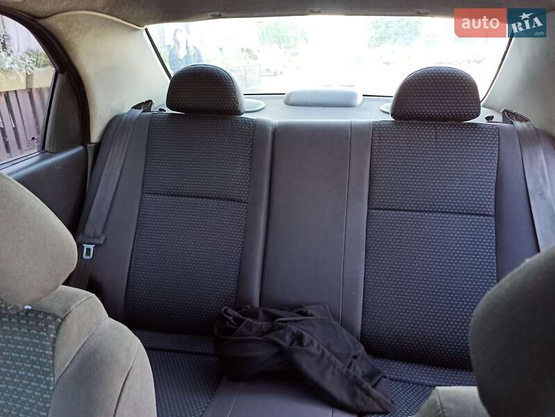 Седан Chevrolet Aveo 2005 в Житомире