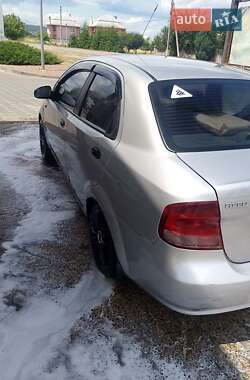 Седан Chevrolet Aveo 2004 в 