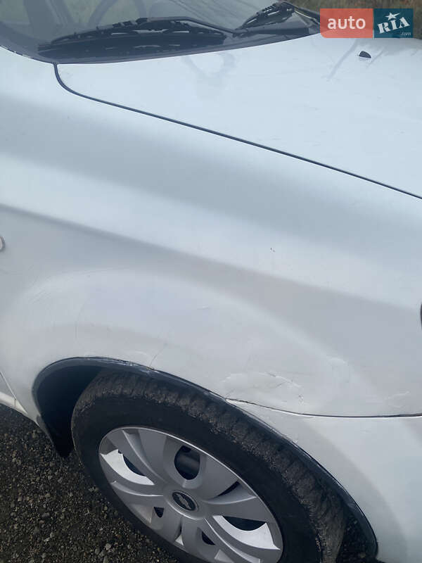 Седан Chevrolet Aveo 2008 в Броварах