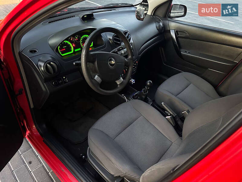 Седан Chevrolet Aveo 2007 в Полтаве