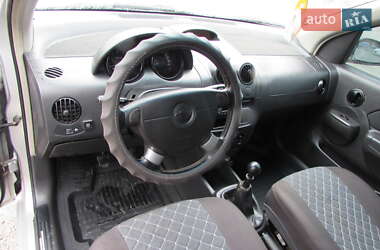 Хэтчбек Chevrolet Aveo 2006 в 