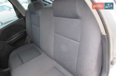 Хэтчбек Chevrolet Aveo 2006 в 