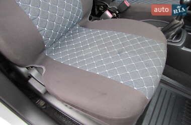 Хэтчбек Chevrolet Aveo 2006 в 