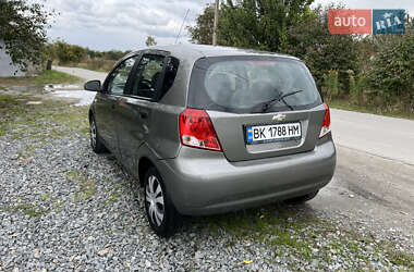 Хэтчбек Chevrolet Aveo 2006 в  фото 6 Хэтчбек Chevrolet Aveo 2006 в