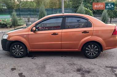 Седан Chevrolet Aveo 2006 в Днепре