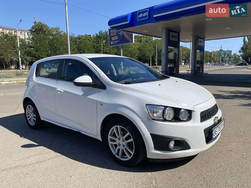 Хэтчбек Chevrolet Aveo 2012 в Николаеве