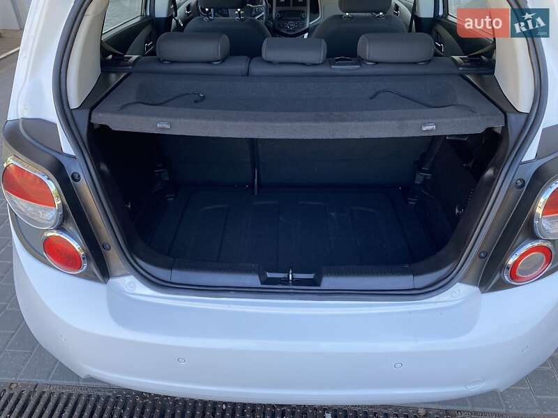 Хэтчбек Chevrolet Aveo 2012 в Николаеве