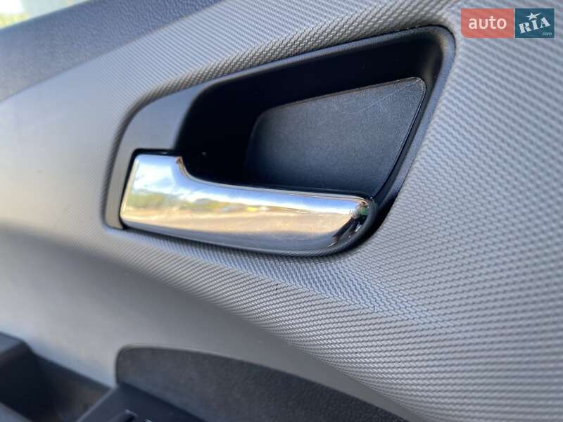 Хэтчбек Chevrolet Aveo 2012 в Николаеве