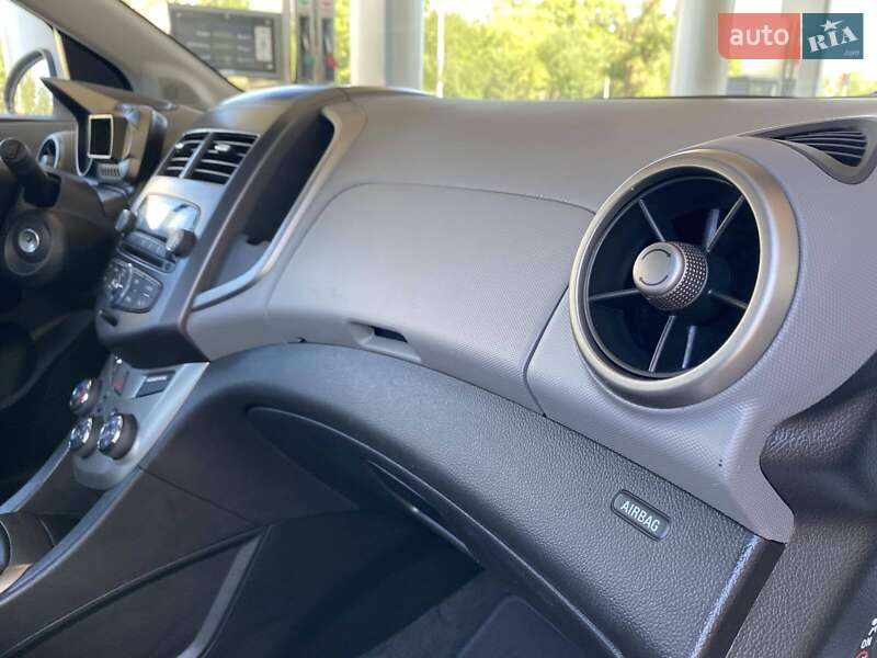 Хэтчбек Chevrolet Aveo 2012 в Николаеве