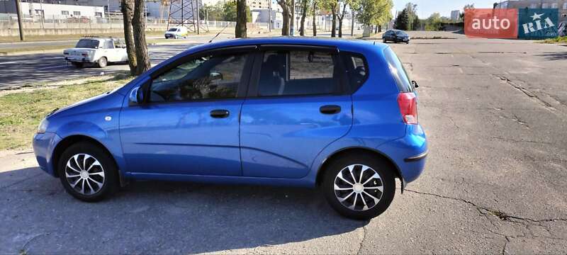 Хэтчбек Chevrolet Aveo 2006 в Запорожье