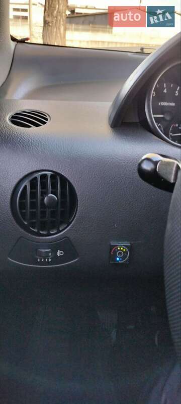Хэтчбек Chevrolet Aveo 2006 в Запорожье