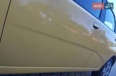 Хэтчбек Chevrolet Aveo 2009 в 