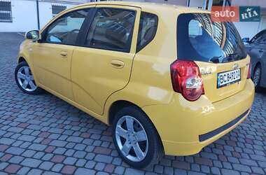Хэтчбек Chevrolet Aveo 2009 в 