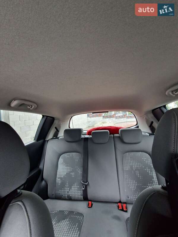 Хэтчбек Chevrolet Aveo 2012 в Ровно